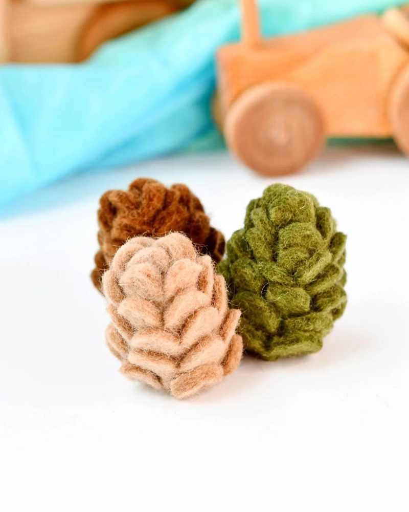 FeltPinecones Setof32