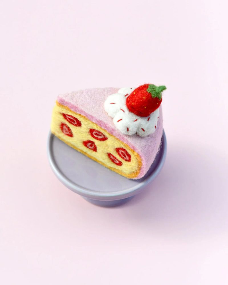 FeltStrawberryTorteSlice2