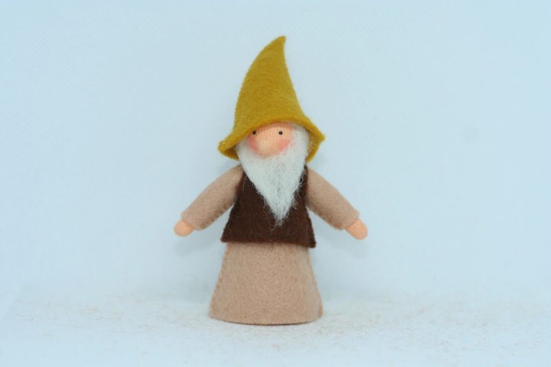 ForestGnomeFriend MustardHat FairSkinTone2