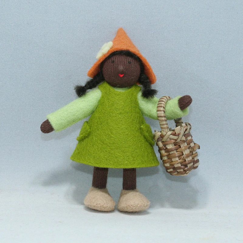 GnomegirlwithBasket Dark