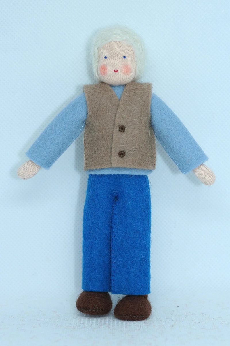 GrandfatherDoll FairSkin WhiteHair ec280467 2494 4a8c afef 4b6166018436