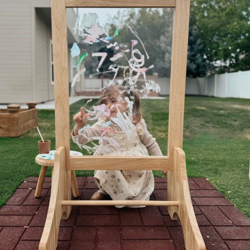 QToysToddlerWoodenPerspexEasel2