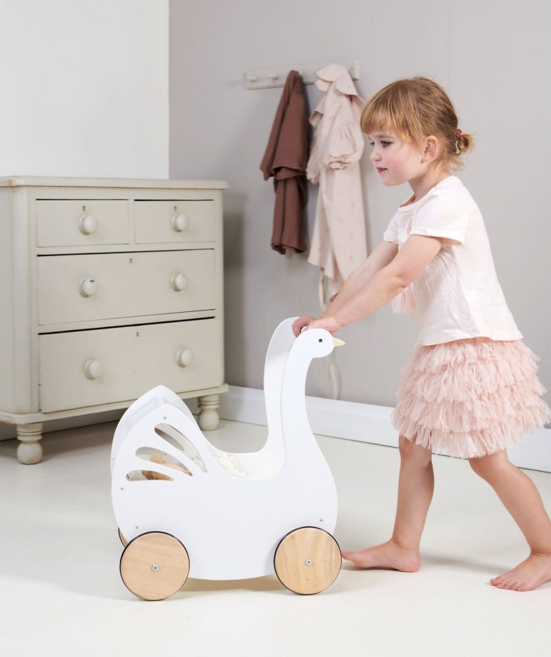 TL8105 sweet swan pram 8