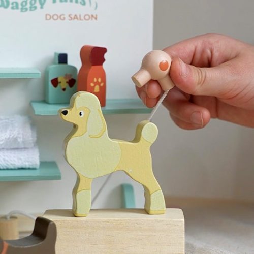 TL8168 waggy tails dog salon 25