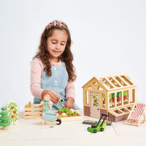 TL8371 greenhouse and garden set 5