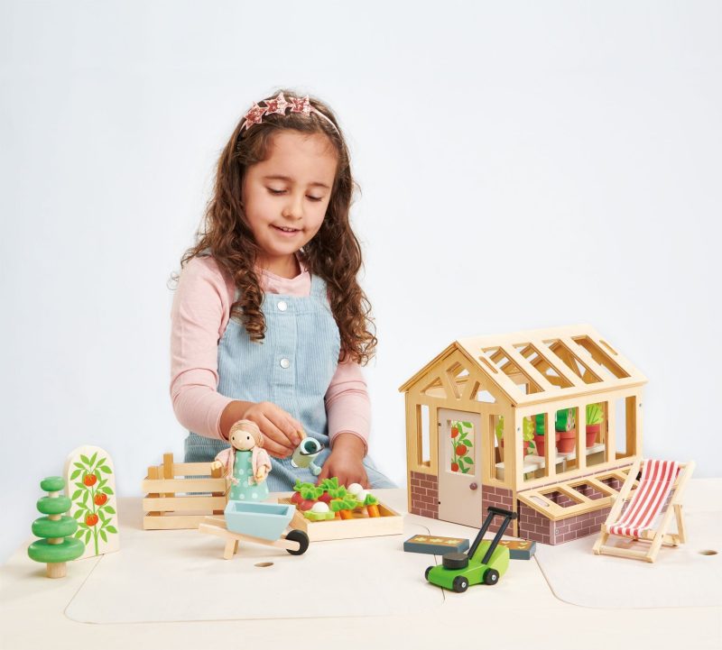 TL8371 greenhouse and garden set 5