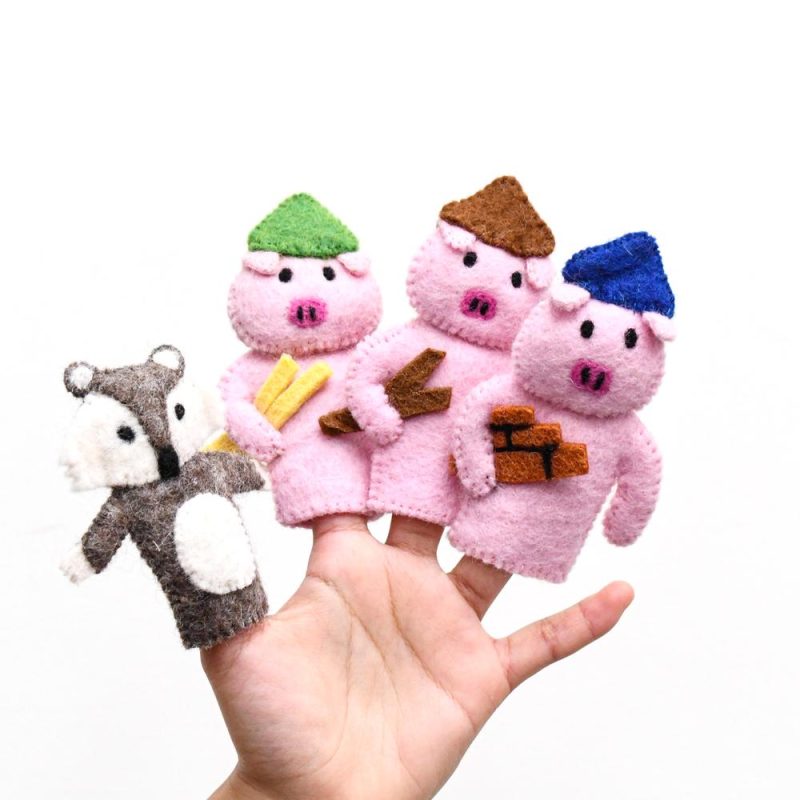 ThreeLittlePigs FingerPuppetSetof4 3