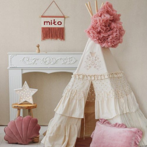 boho teepee tent with frills and embroidery 798331