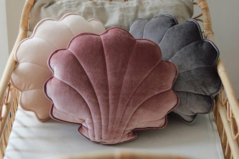 cosmic pearl velvet shell cushion 209332