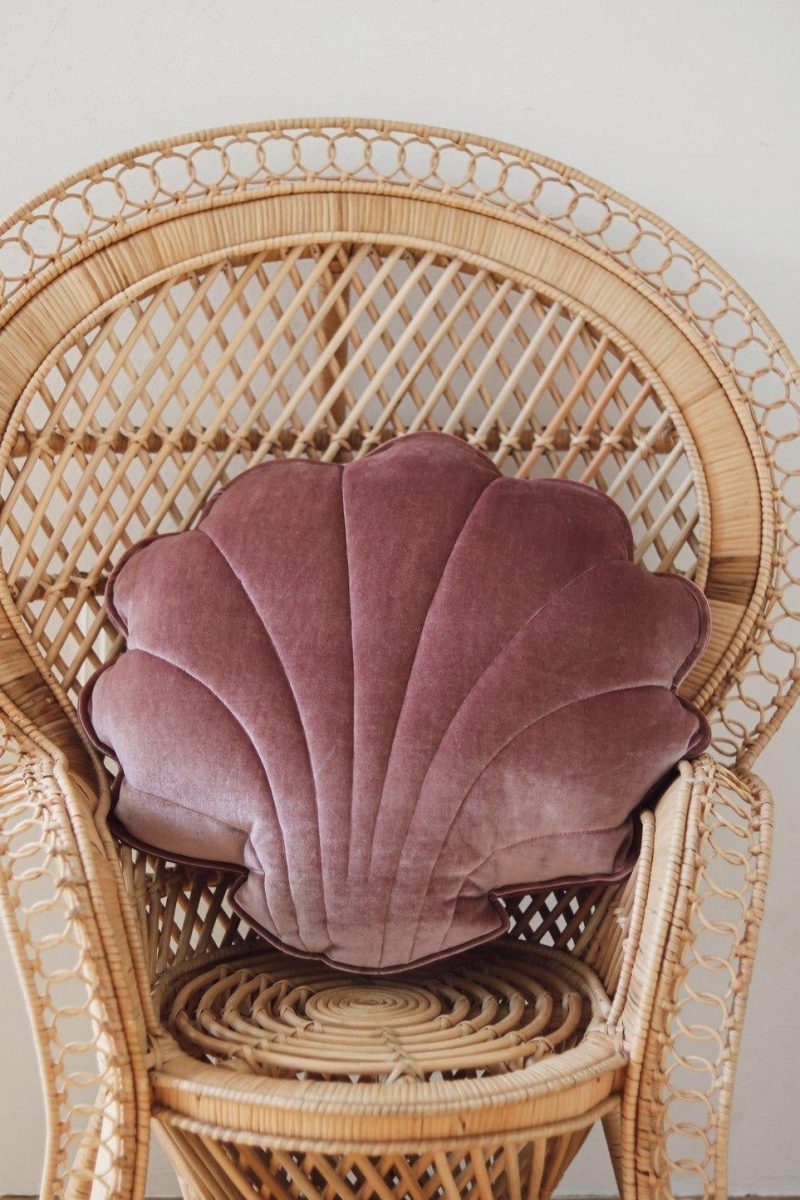 cosmic pearl velvet shell cushion 513396