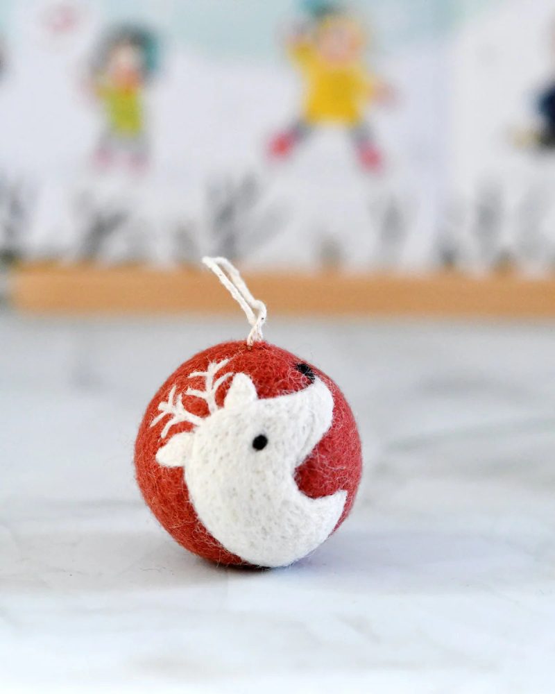 felt christmas baubles 8