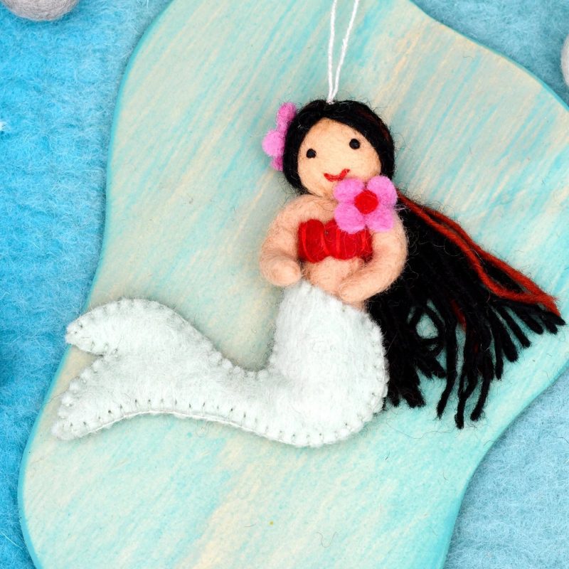 felt mermaid hanging 4