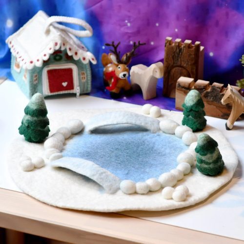 felt round snowscape playmat 8