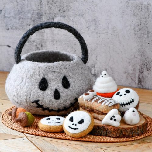 felt spooky ghost grazing set 4