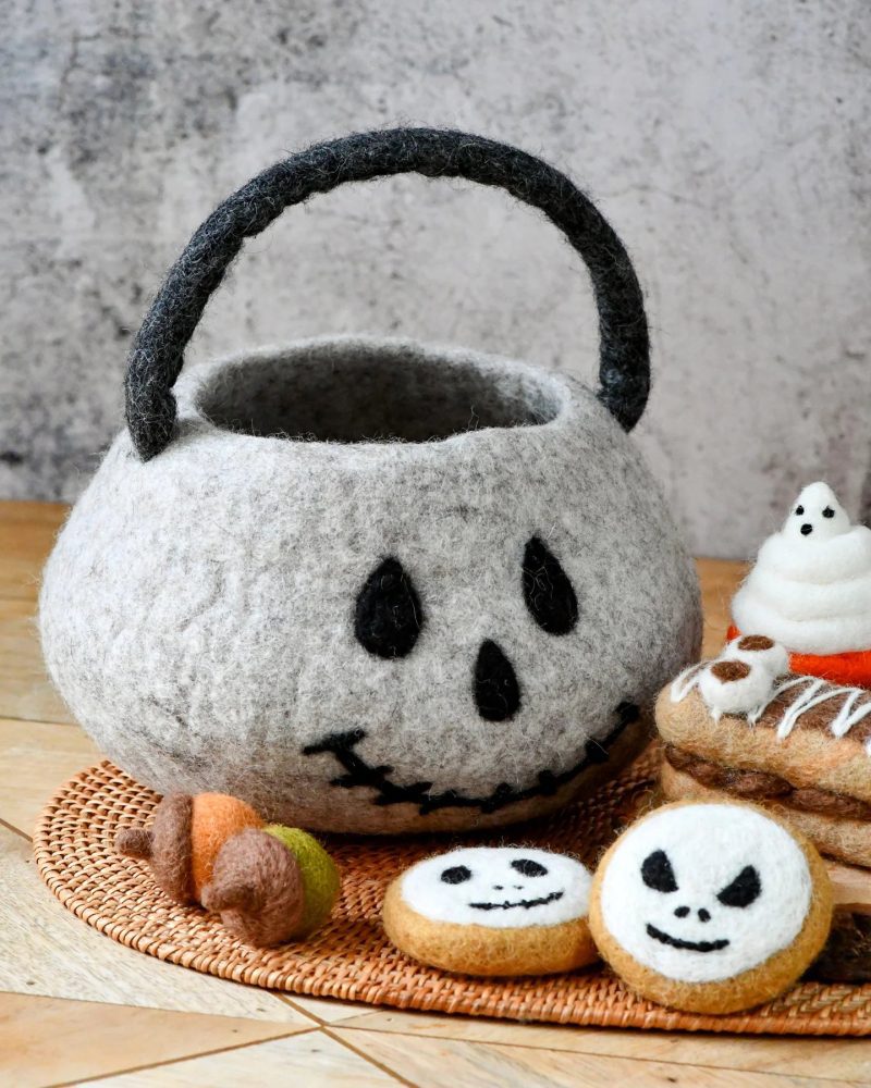 felt spooky ghost grazing set 6