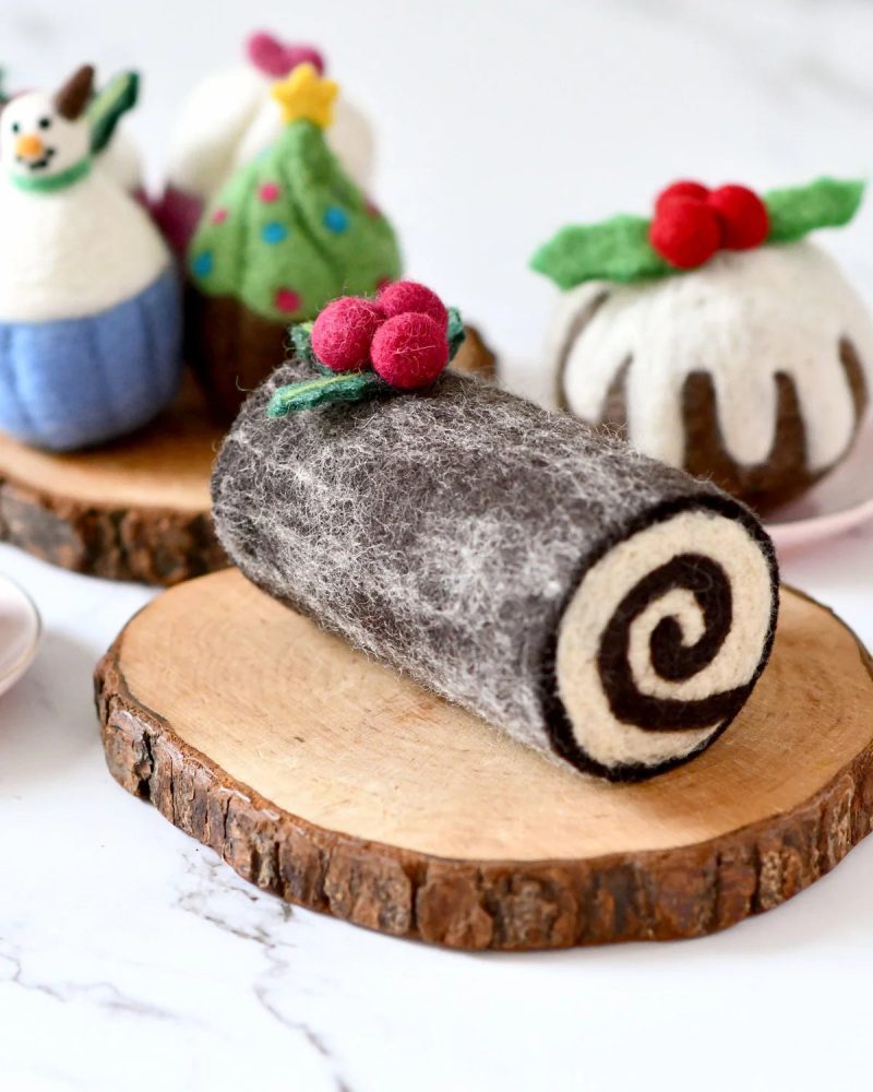 felt yule log cake 3