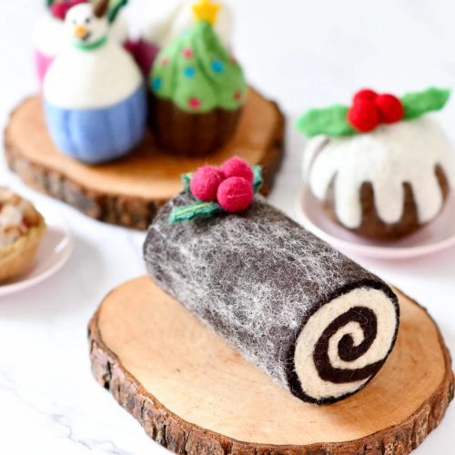 felt yule log cake 4