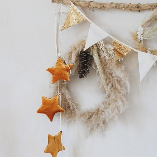 gold dust velvet garland with stars 437812