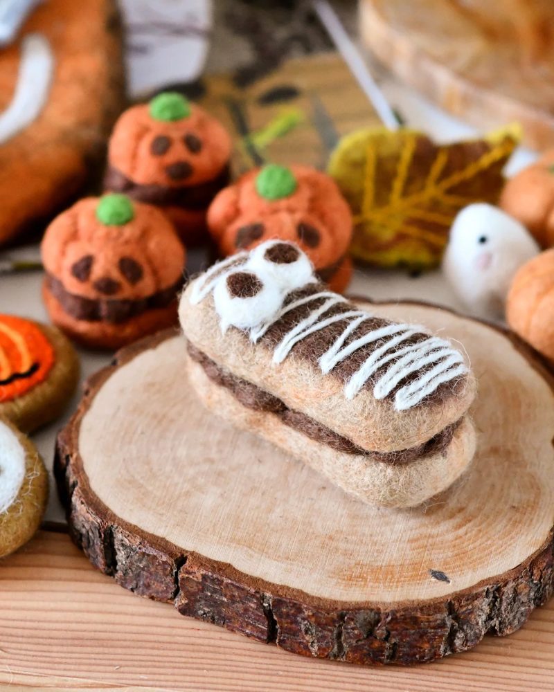 halloween eclair