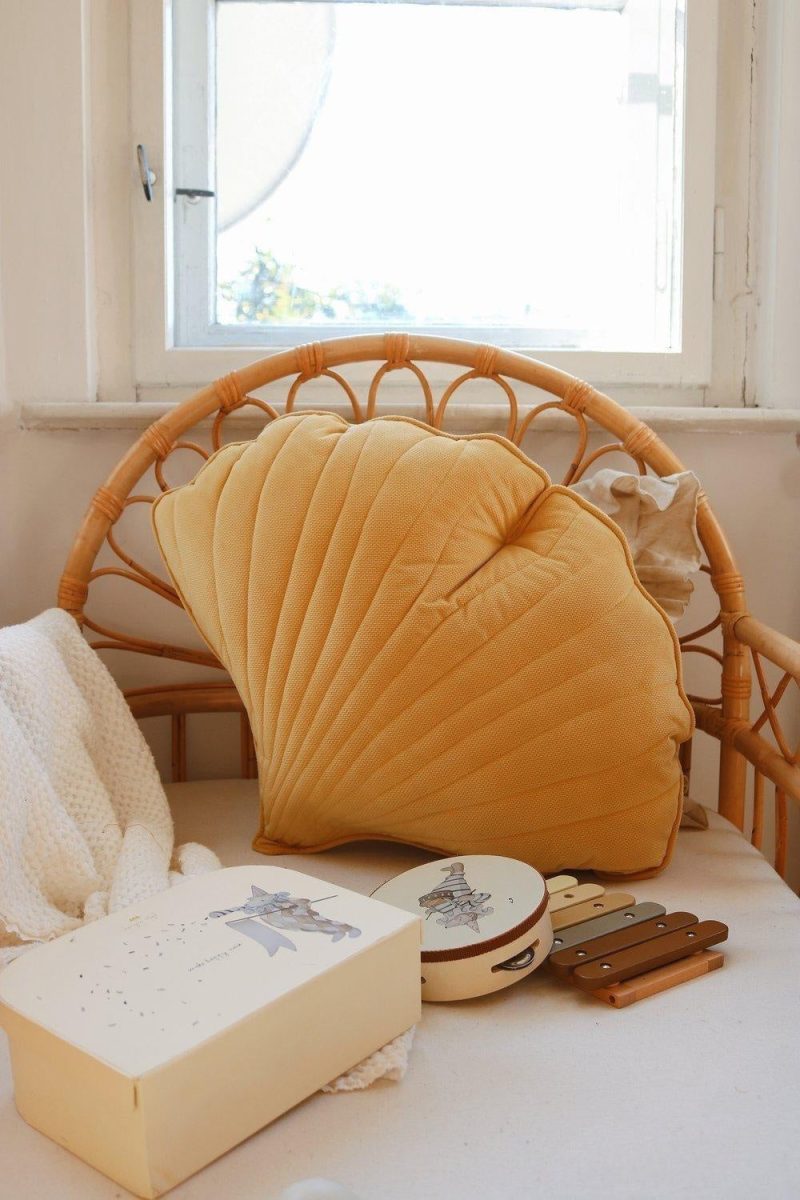 honey velvet ginkgo leaf cushion 433616