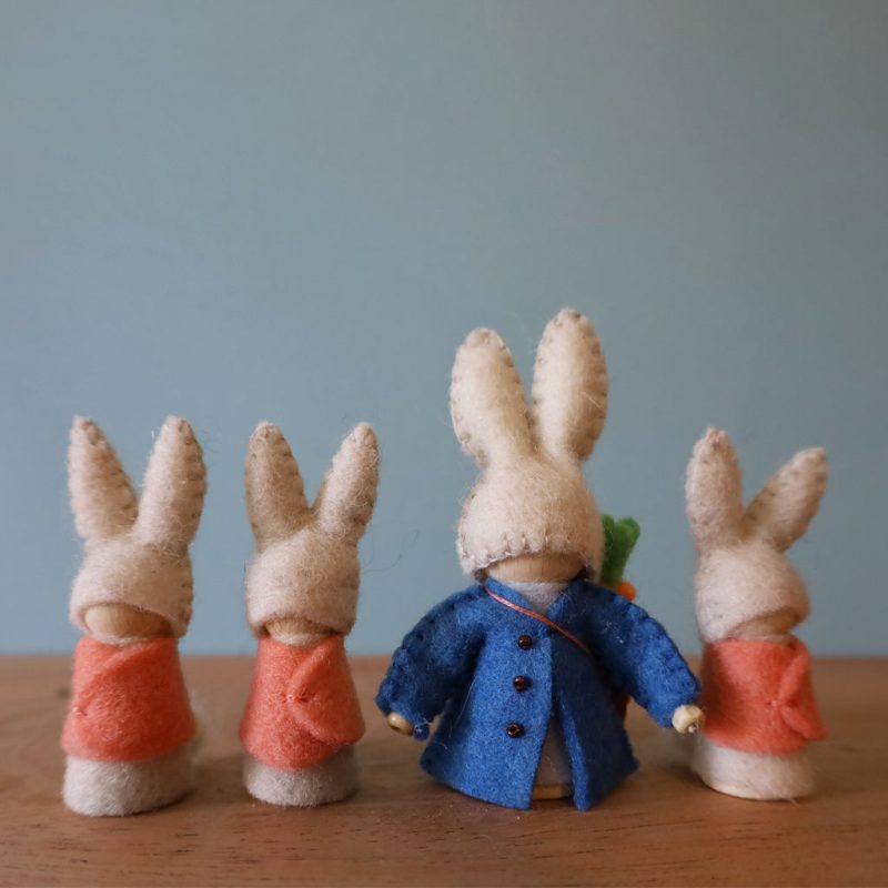 peterrabbitgnomes2