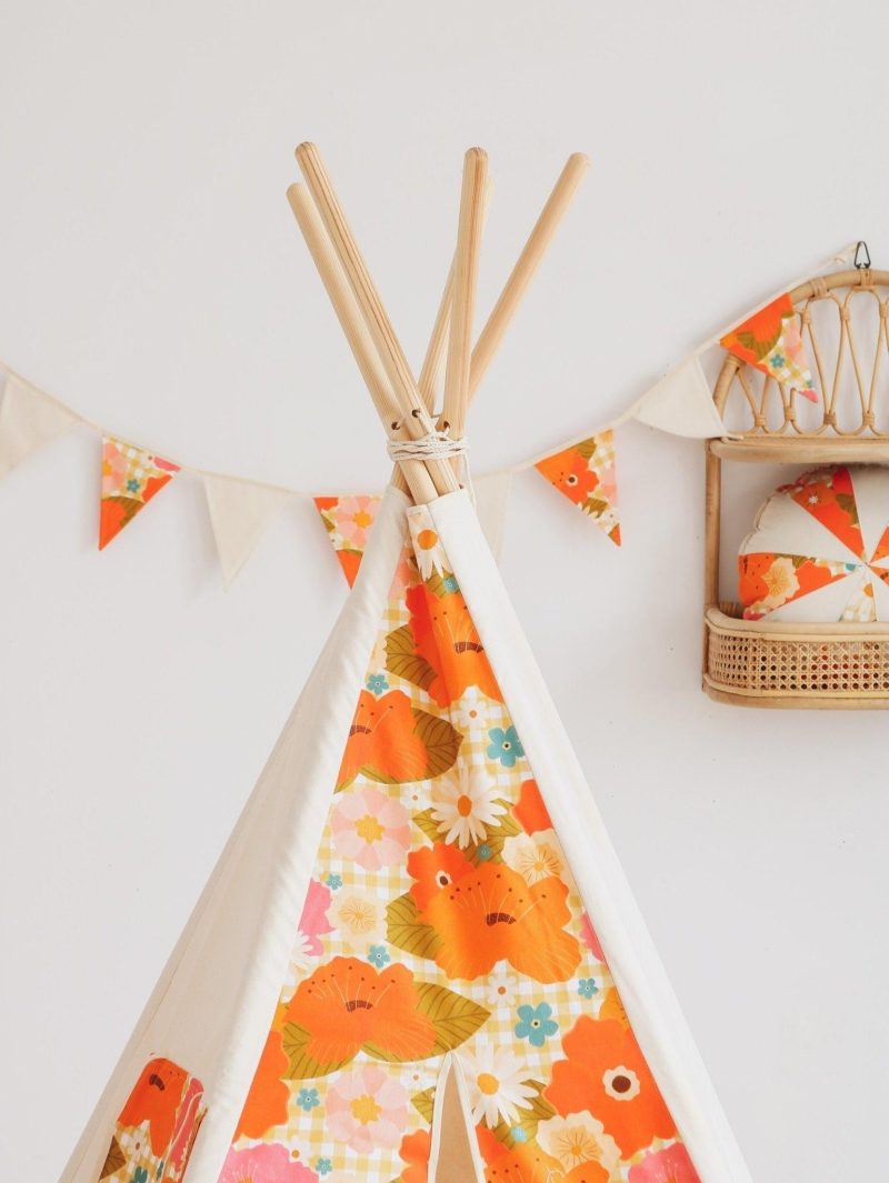 picnic with the flowers teepee and mat set 975880