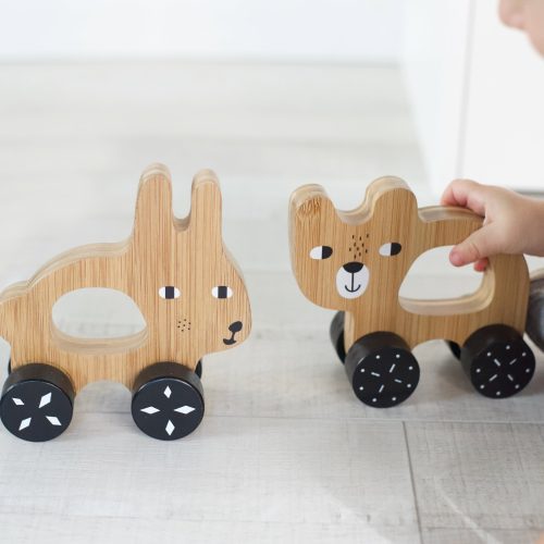 wooden push toy bunny bear rolling car toddler toy 2 805f0f75 d82e 485c 8c31 45ba66642ed8