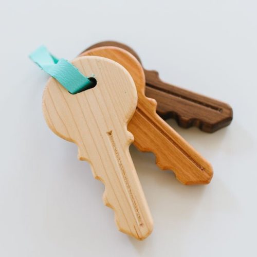 wooden toy keys 280519